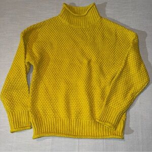 Vintage Women’s Turtle Neck Yellow Green Chunky Knit Sweater 100% Acrylic Cute